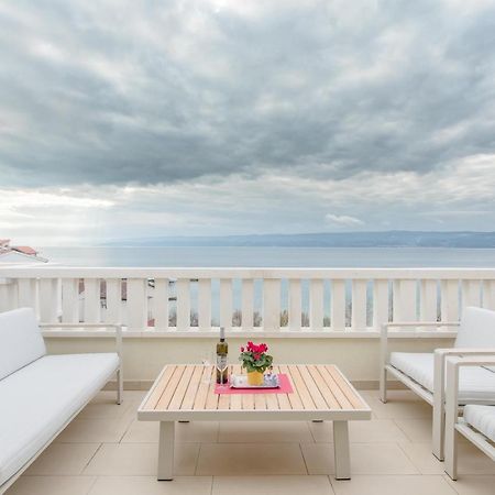 Apartments Kadenca โอมิช ภายนอก รูปภาพ