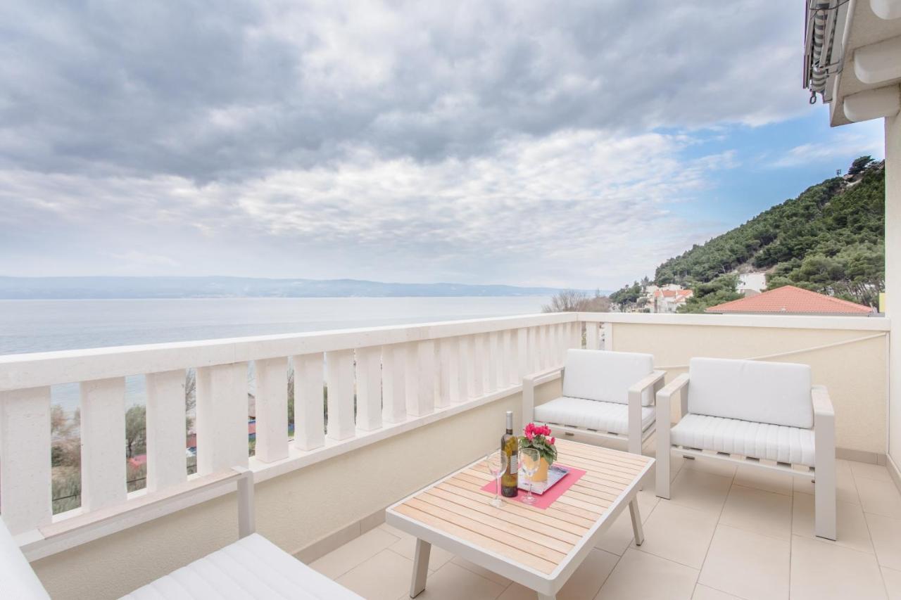 Apartments Kadenca โอมิช ภายนอก รูปภาพ